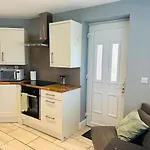 Large Contractors House Near Lhr 5 Ensuites Br Free Parking